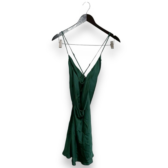 NEW Lovers + Friends Satin Green Cowl Neck Low Back Criss Cross Boa Mini Dress - Picture 2 of 8